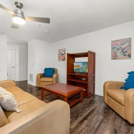 5 Mi To Busch Gardens + 2 Mi To Usf + Pool + Gym Apartment Tampa Exterior photo